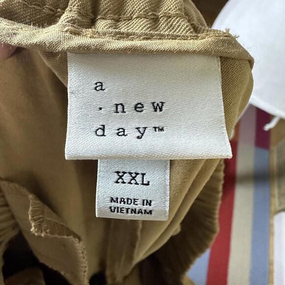 A New Day Women's Cargo Pants Pull On Neutral Coastal Rayon Casual Beige XXL - Picture 6 of 8